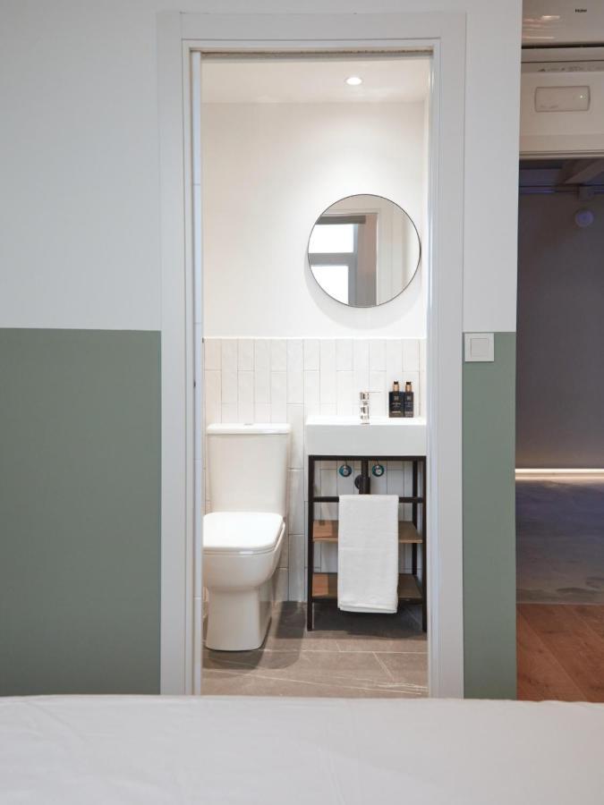 Bright Ensuite Rooms In Madrid, Sk Esterno foto